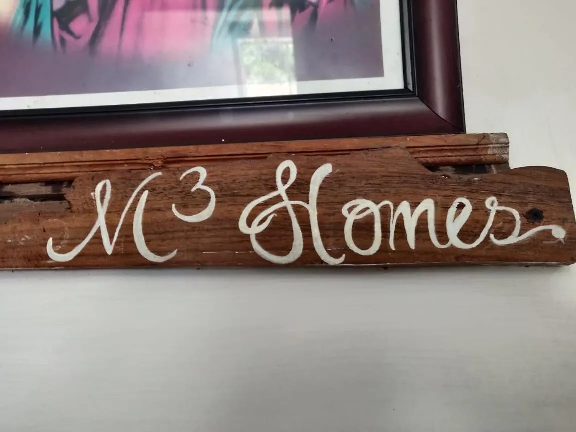מונאר M3 Homes אכסניה