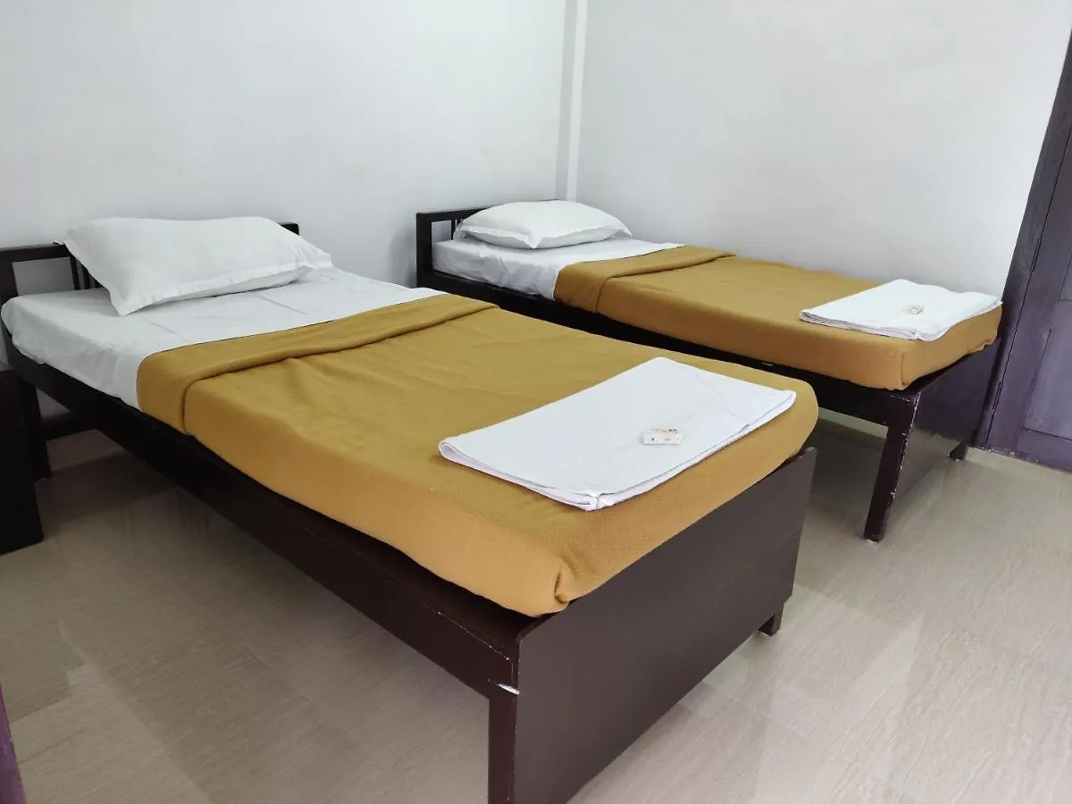 מונאר M3 Homes אכסניה